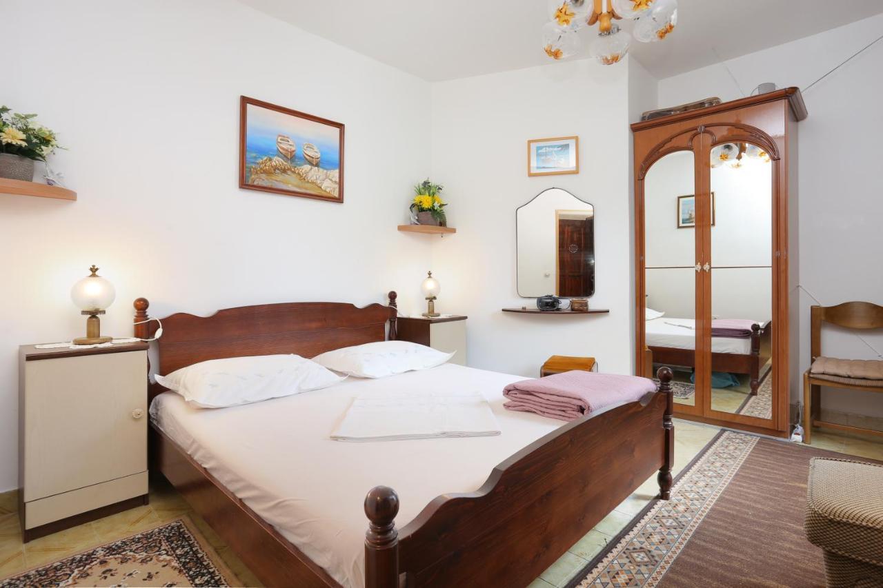 Apartments By The Sea Stanici, Omis - 1028 Tice Esterno foto