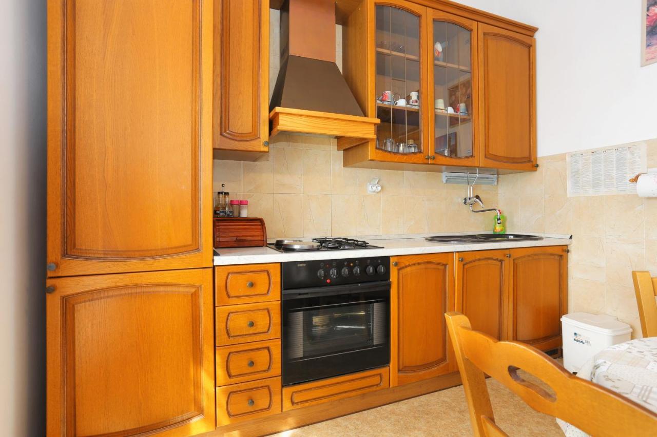 Apartments By The Sea Stanici, Omis - 1028 Tice Esterno foto